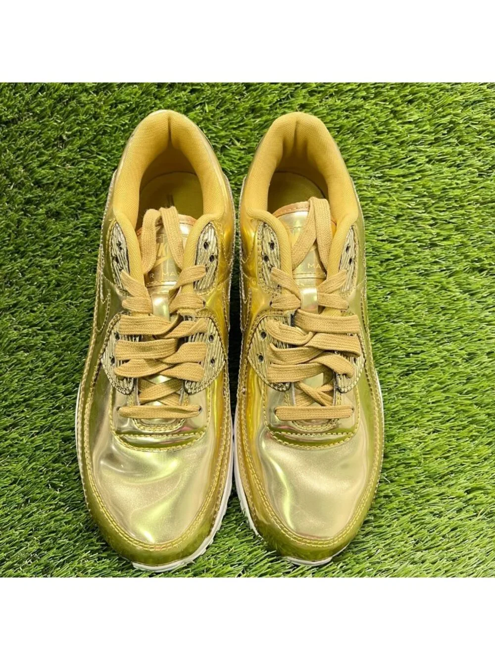 Nike Air Max 90 Womens Size 10 Metallic Gold Athletic Running Shoes Sneakers